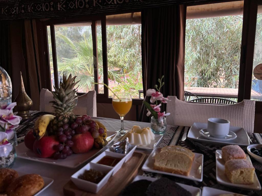 Hotel Merzouga Luxury Tented Camp Exterior foto